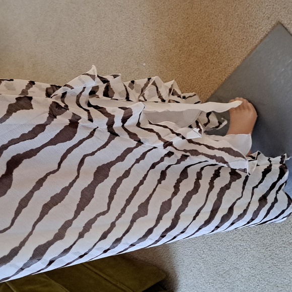 FLASH SALE Future Collective jenee Naylor XL - Picture 3 of 8